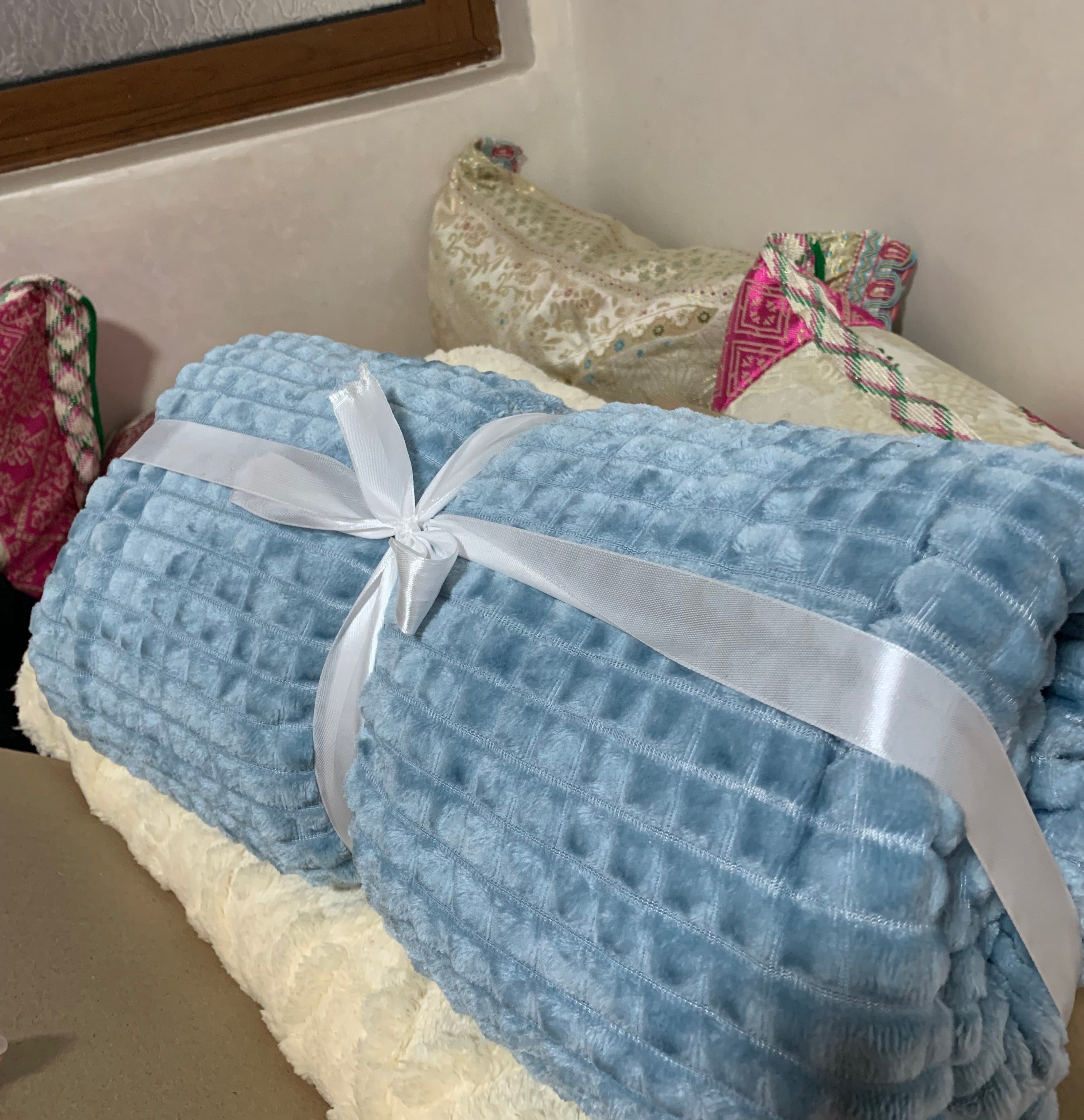 Plaid bleu ciel 🩵